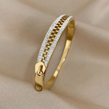 Zip Hand Charming Bracelet