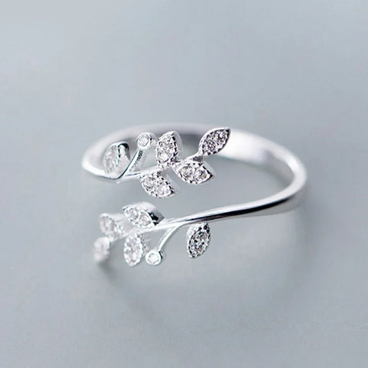 Isalune Ring