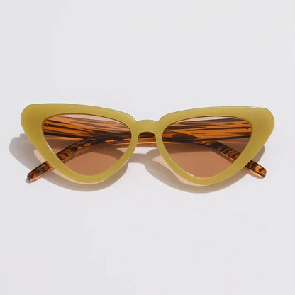 Vintage Flair Cat-Eye Glasses